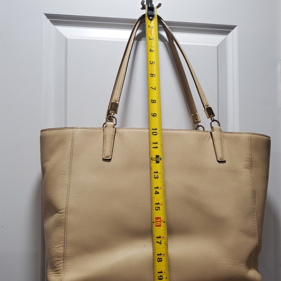 A large Coach bag - Picture 12 of 16